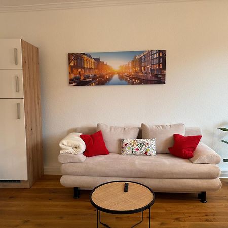 Stylisches Apartment Mit Grossem Tageslichbad Am Marktplatz Леонберг Экстерьер фото