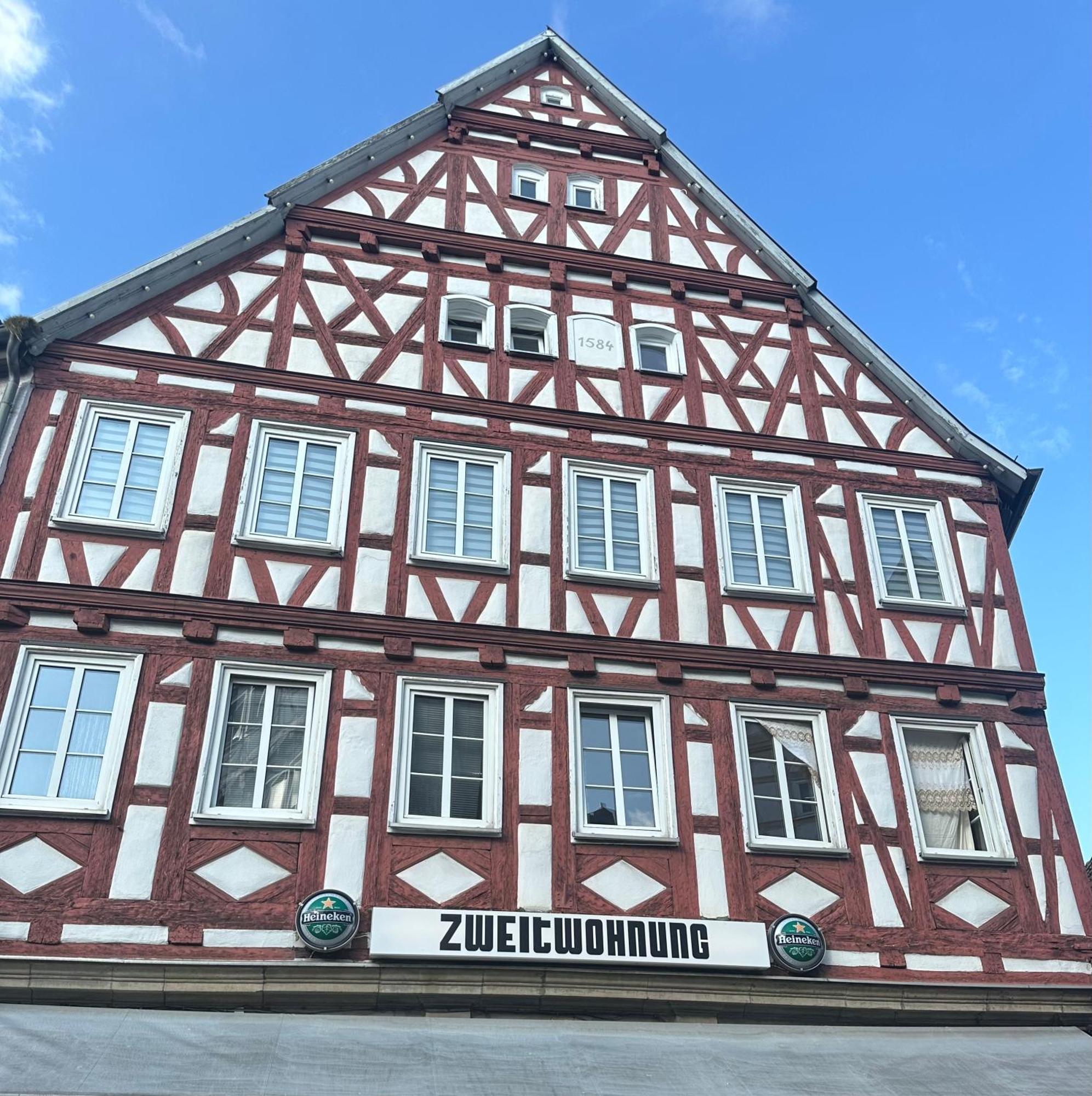 Stylisches Apartment Mit Grossem Tageslichbad Am Marktplatz Леонберг Экстерьер фото
